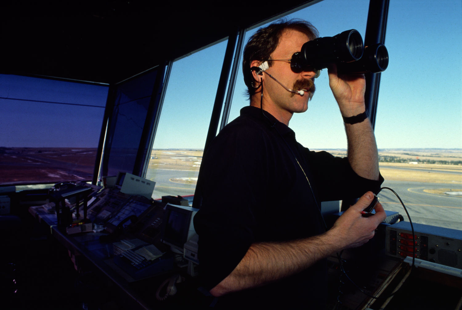Air traffic control, 1993